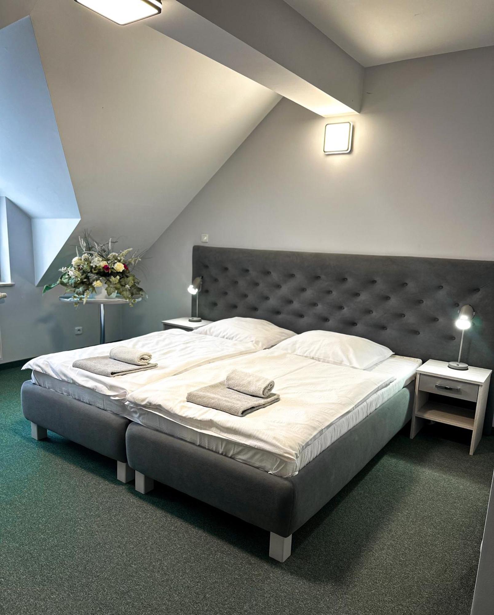 Hotel Arkadia Klecza Gorna Екстериор снимка
