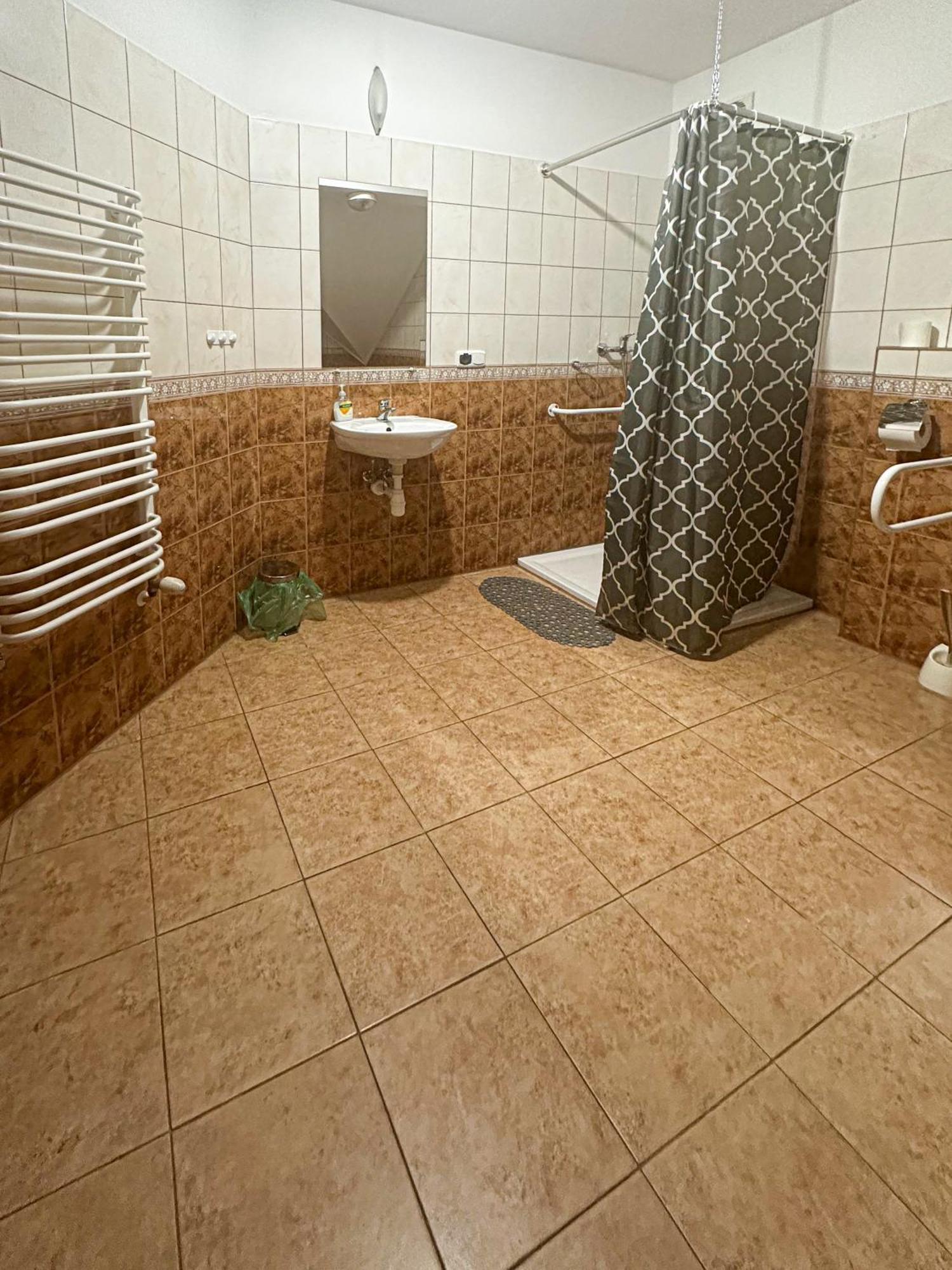 Hotel Arkadia Klecza Gorna Екстериор снимка